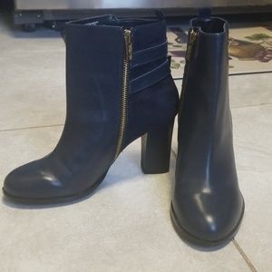 Kenneth Cole Reaction heeled boots size 7M